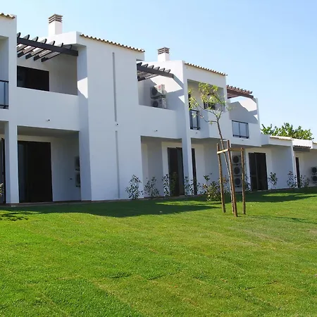 Alto Fairways 3*